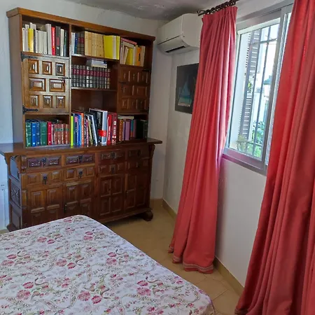 Alamar I 8 Menyber Holiday home